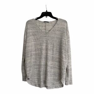 Staccato Oversized Gray V-Neck Women's Top Medium